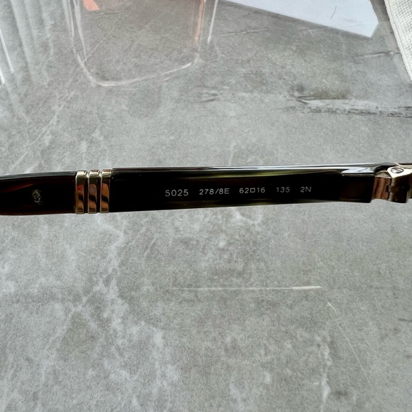 BVLGARI Aviator Sunglasses Unisex - Picture 5 of 5